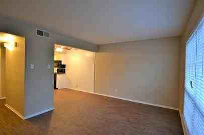 103 W Brown Street; Wylie, Texas 75098 - Photo 7 of 18