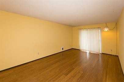 Clayton Drive, Maple Plain (5358) LY KZ1 - Photo 7 of 17