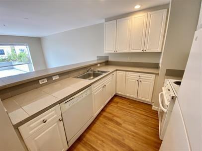 103 Main Street East - Photo 3 of 50