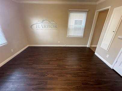 937 Magnolia Ave - Photo 3 of 16