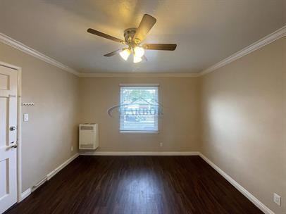 937 Magnolia Ave - Photo 4 of 16