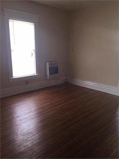 926 & 926 1/2 9th Street, Huntington, WV  25701 - Photo 6 of 7