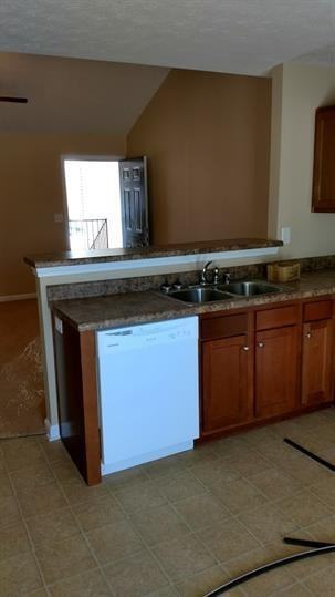 River Breeze South Apartments - Photo 6 of 50