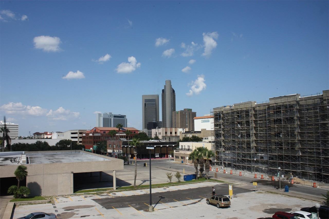 Mesquite & Lawrence Building - Photo 2 of 21