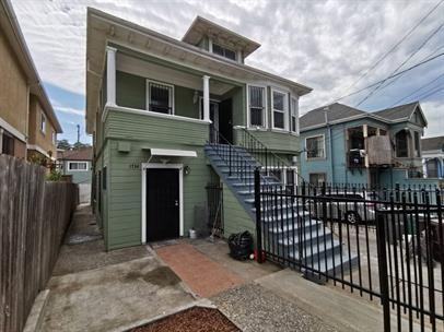 180 Abercorn Drive - Photo 2 of 24