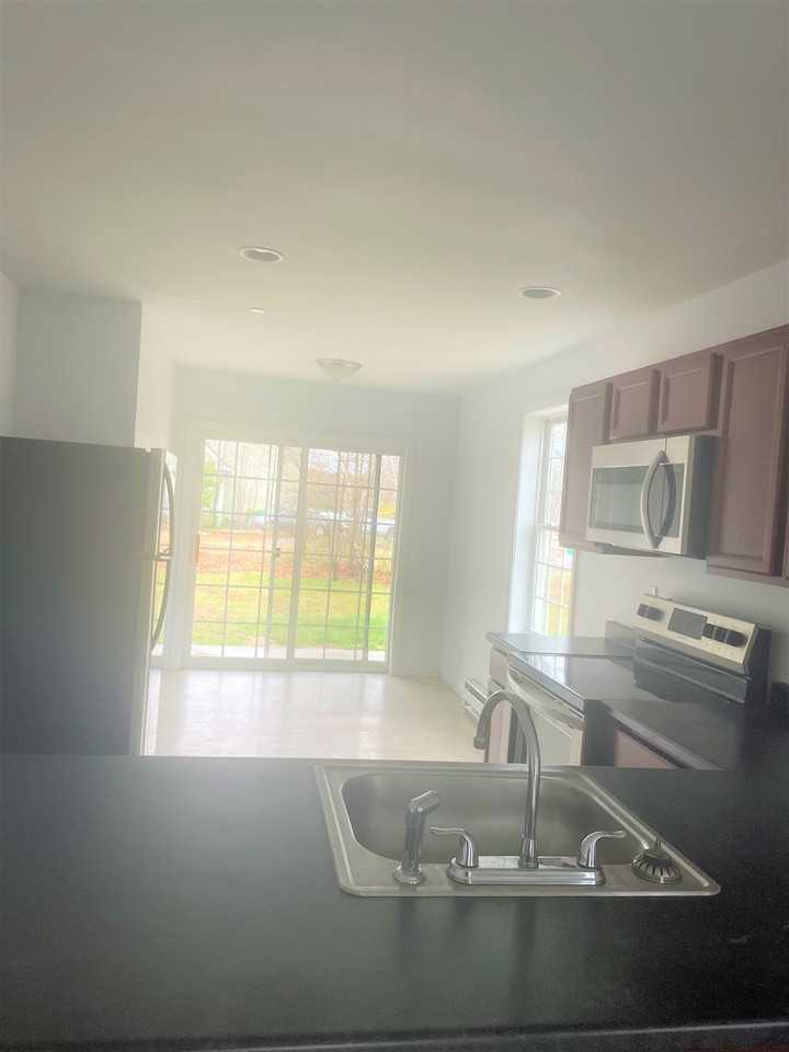55 Trinity Circle #A - Photo 3 of 7