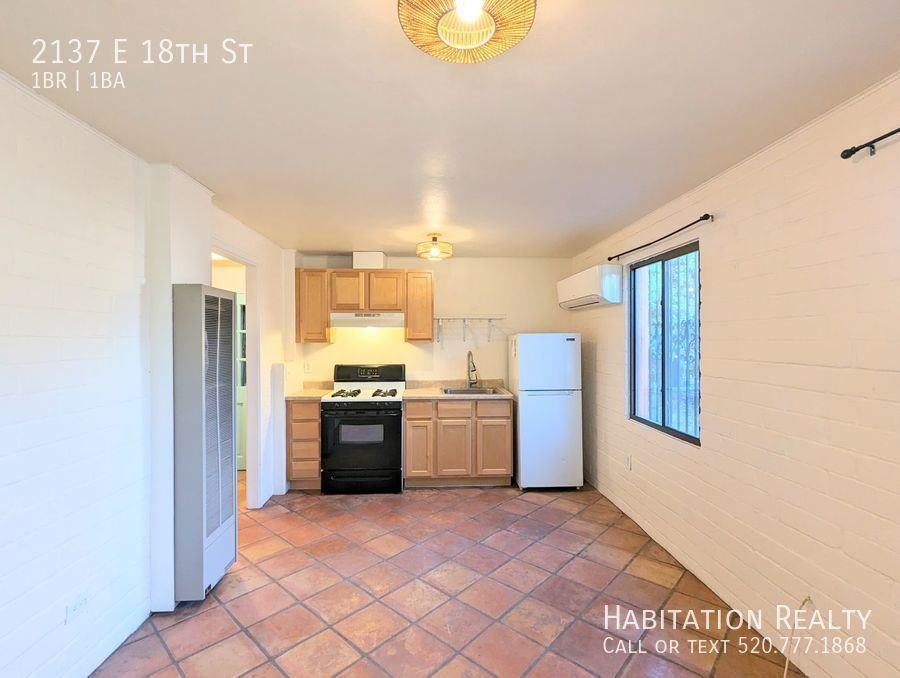 2137 E 18th St - Photo 3 of 14