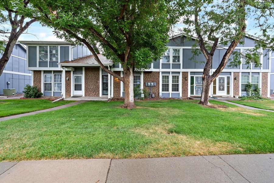 11906 E Canal Dr - Photo 2 of 37