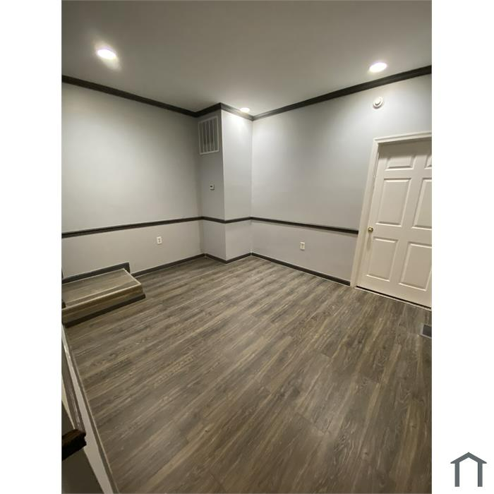 2241 Cedley St - Photo 6 of 20