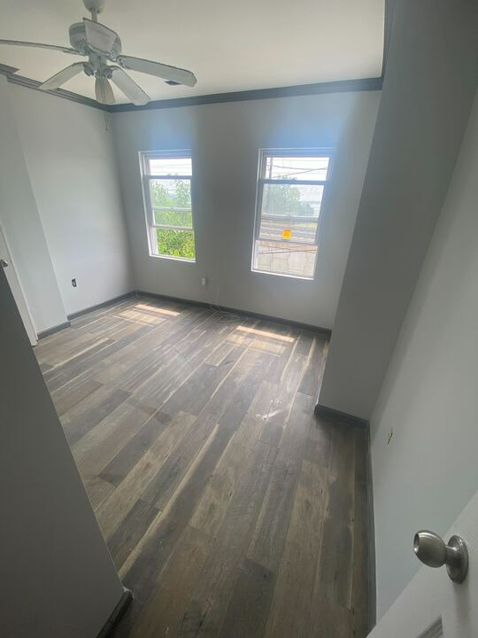 2241 Cedley St - Photo 7 of 20