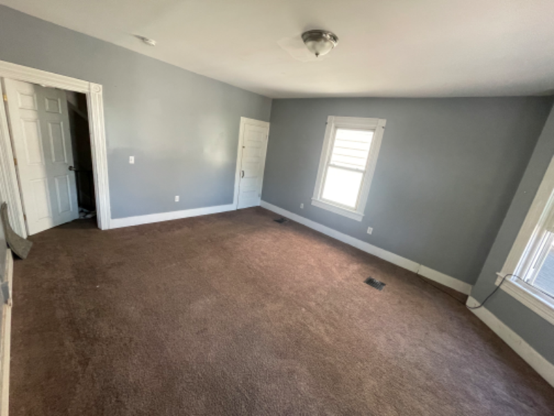 143 Northampton St - Photo 2 of 3