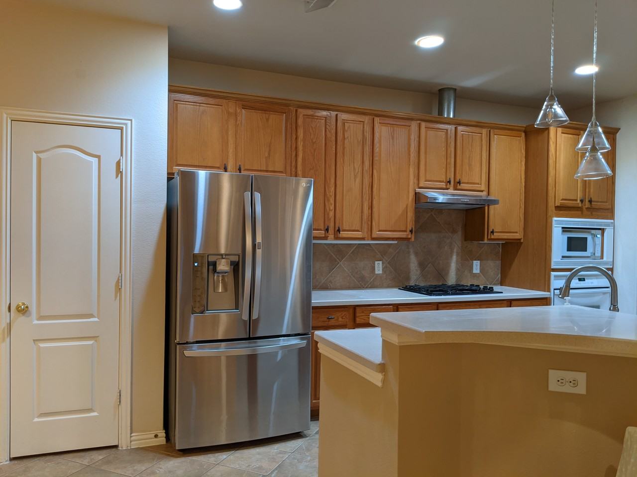 1702 Coventry Lane - Photo 3 of 21