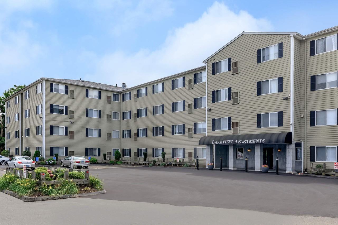 Lakeview - Photo 7 of 22