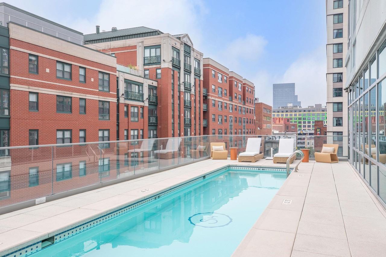 Summer House - Photo 4 of 50