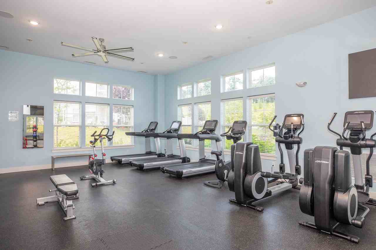 The Pointe at Dorset Crossing - Photo 7 of 41