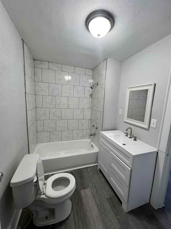 1201 S Delphos St #1 - Photo 5 of 8