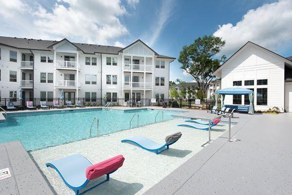 Summer Wind Apartments 1001 Linger Longer Dr, Summerville, SC 29483