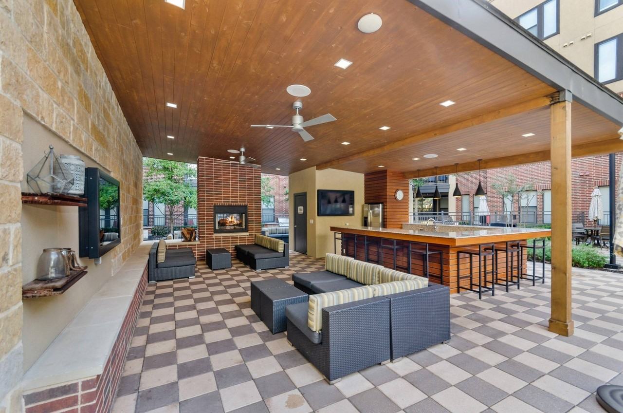 AMLI West Plano - Photo 3 of 33