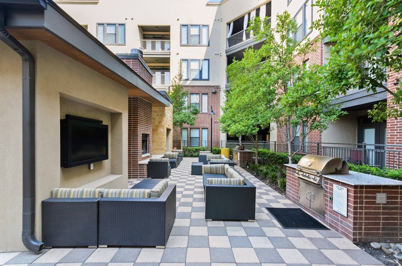 AMLI West Plano - Photo 5 of 33