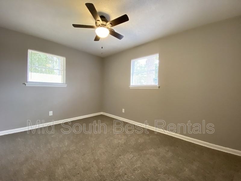 415 Sunnymeade Dr - Photo 6 of 8