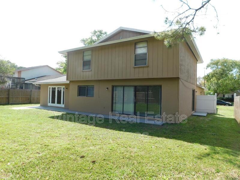 4913 Rockledge Cir - Photo 6 of 35