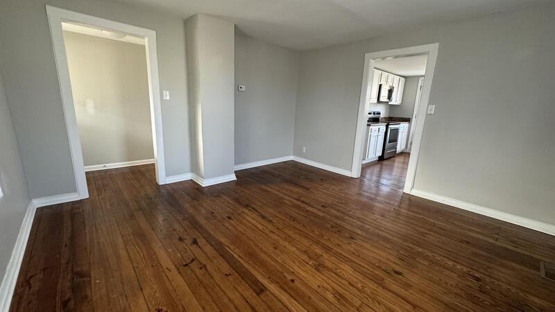 2302 Dunkirk Ave Ne ##Ne - Photo 7 of 7