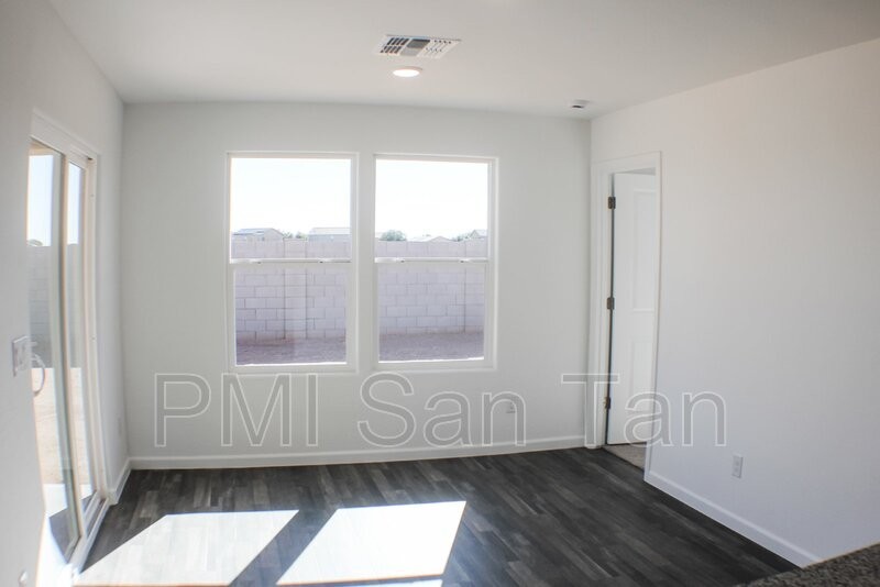 1389 E Jaycie Dr - Photo 7 of 20