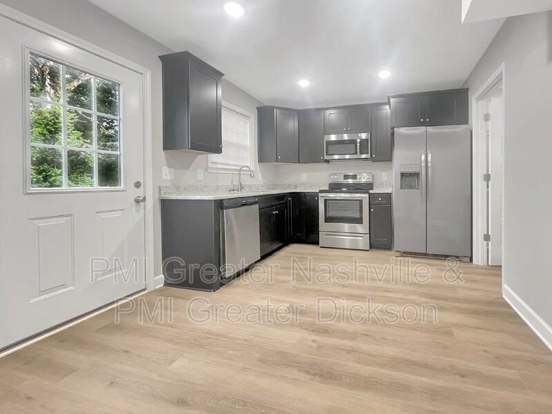 826 Old Charlotte Rd #3 - Photo 5 of 20