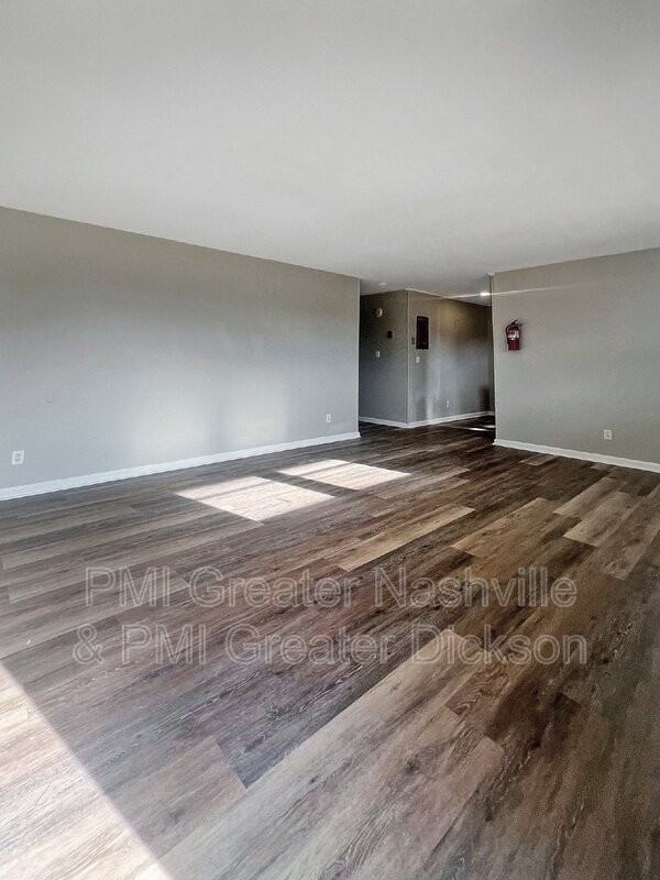 542 Ashe Ave #7 - Photo 2 of 11