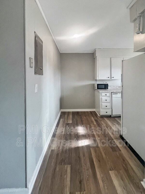 542 Ashe Ave #7 - Photo 4 of 11