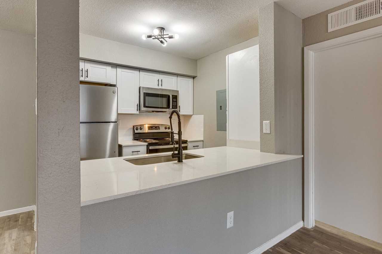 The Reserve at Lake Highlands - Photo 3 of 50