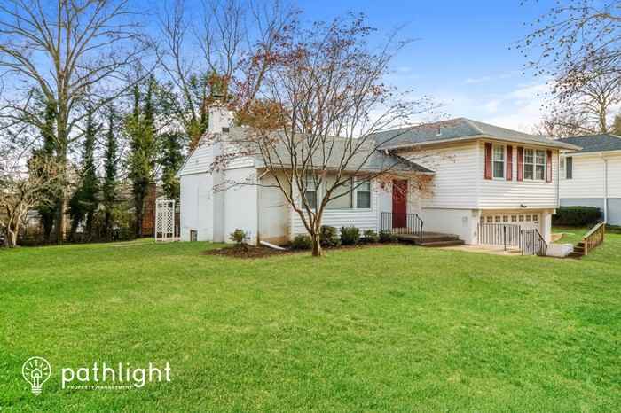 14 Betsy Ln - Photo 2 of 20