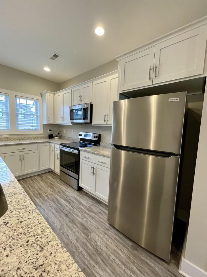 41 High St #1 - Photo 4 of 35