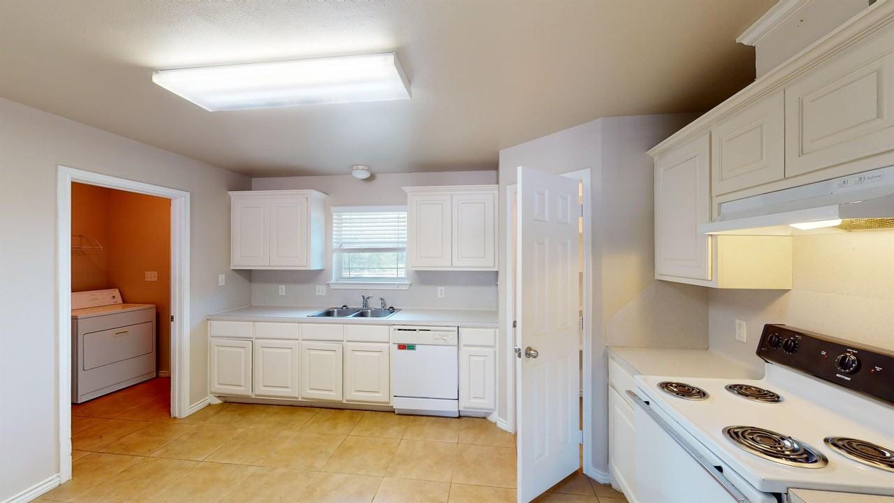 9904 Riskys Ranch Dr #9904 - Photo 2 of 22
