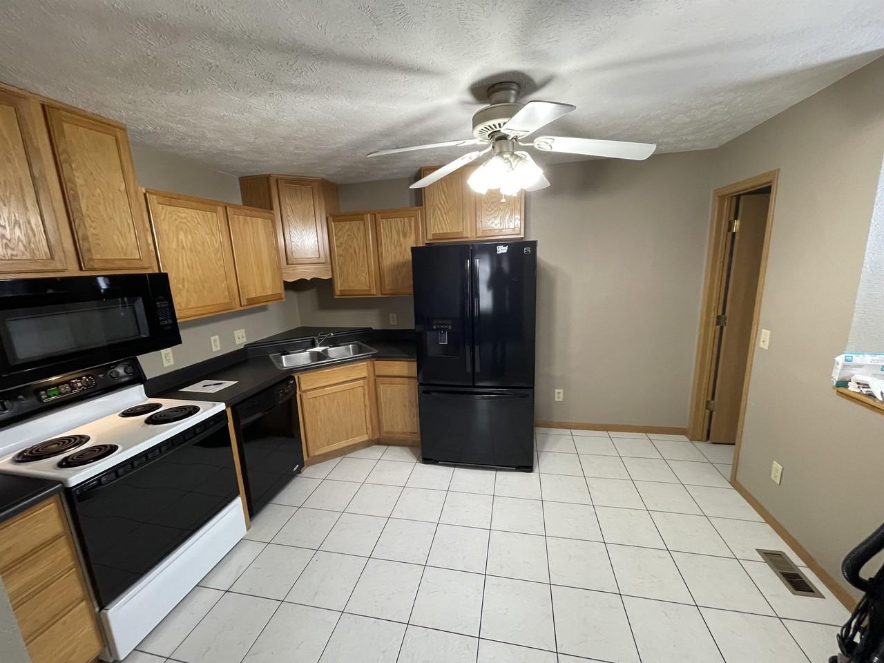 434 N Coddington Ave #1 - Photo 2 of 15