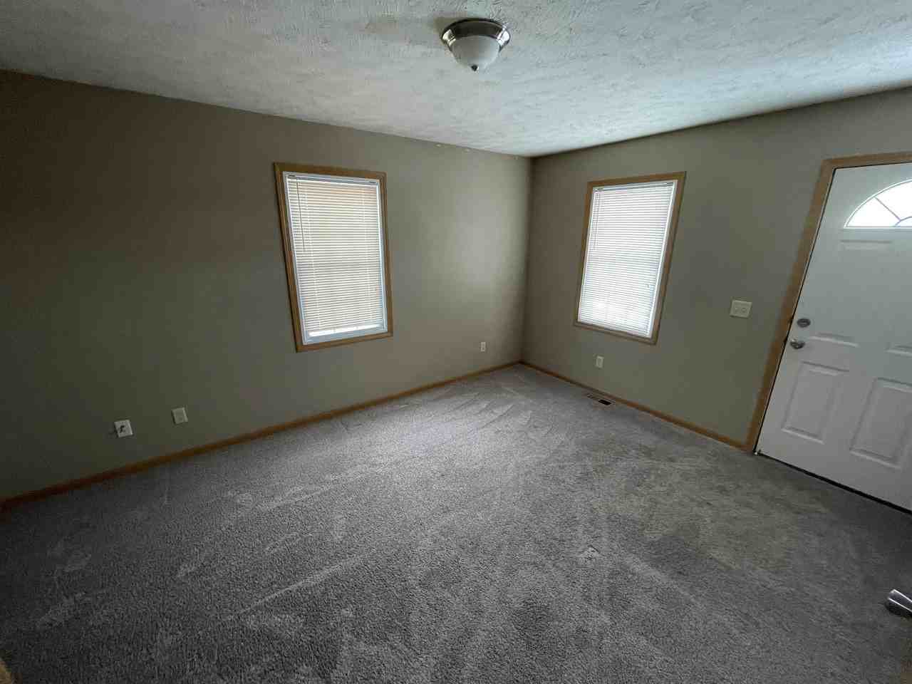 434 N Coddington Ave #1 - Photo 3 of 15