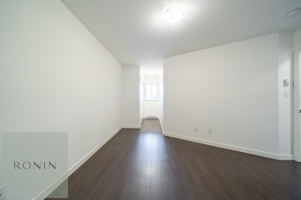 10688 140 Street - Photo 11