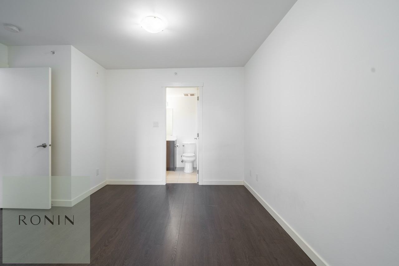 10688 140 Street - Photo 10