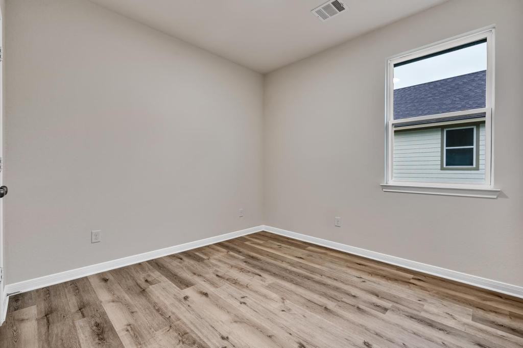 217 W Martin Luther King Dr - Photo 7 of 21