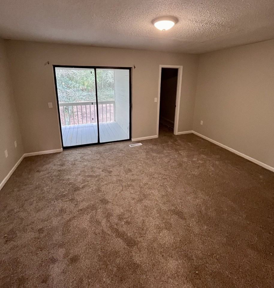 189 Lakeview Dr - Photo 5 of 9