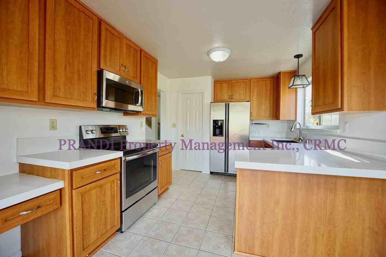 9 Duxbury Cv - Photo 3 of 22