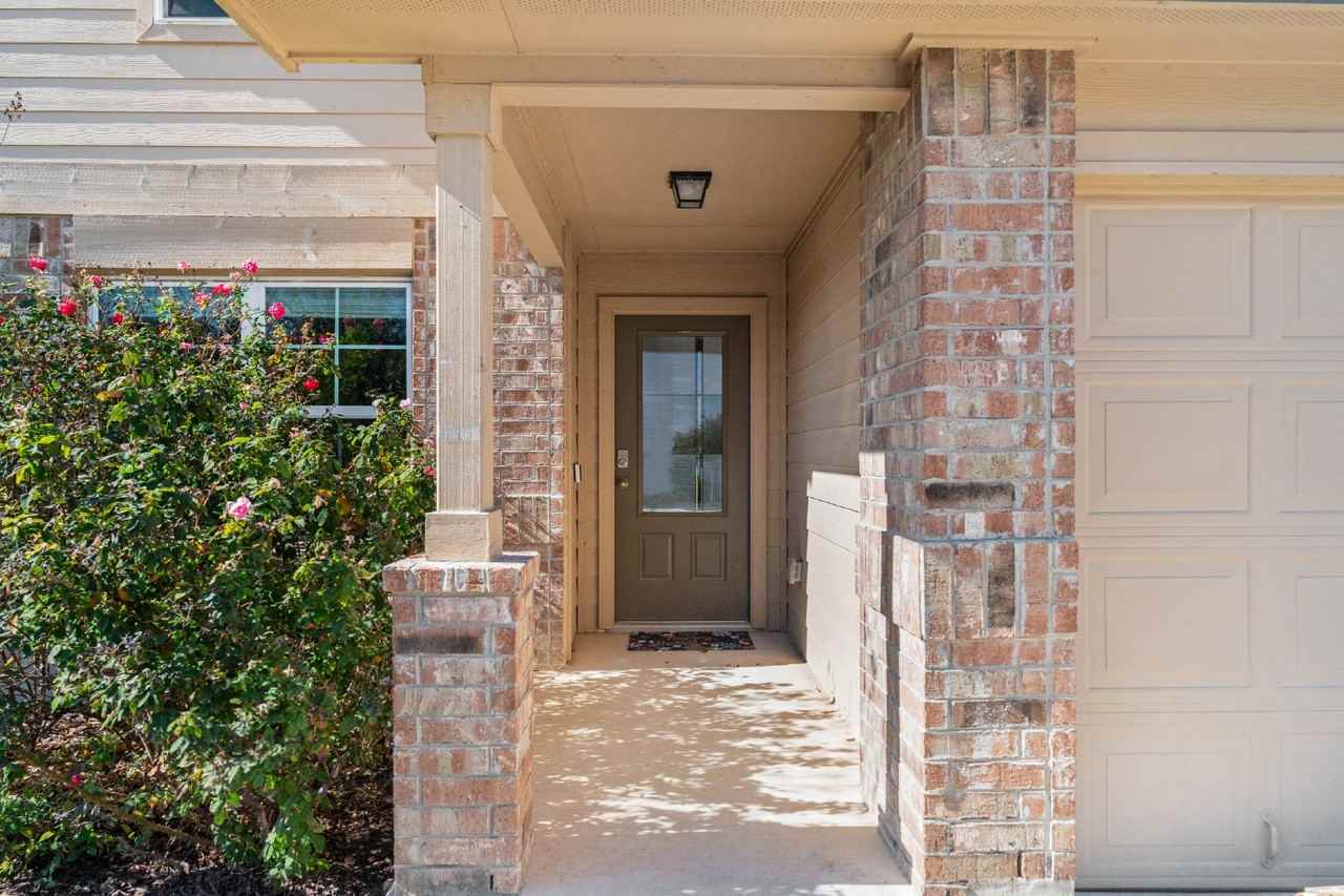 8727 Fischer Fls - Photo 4 of 32