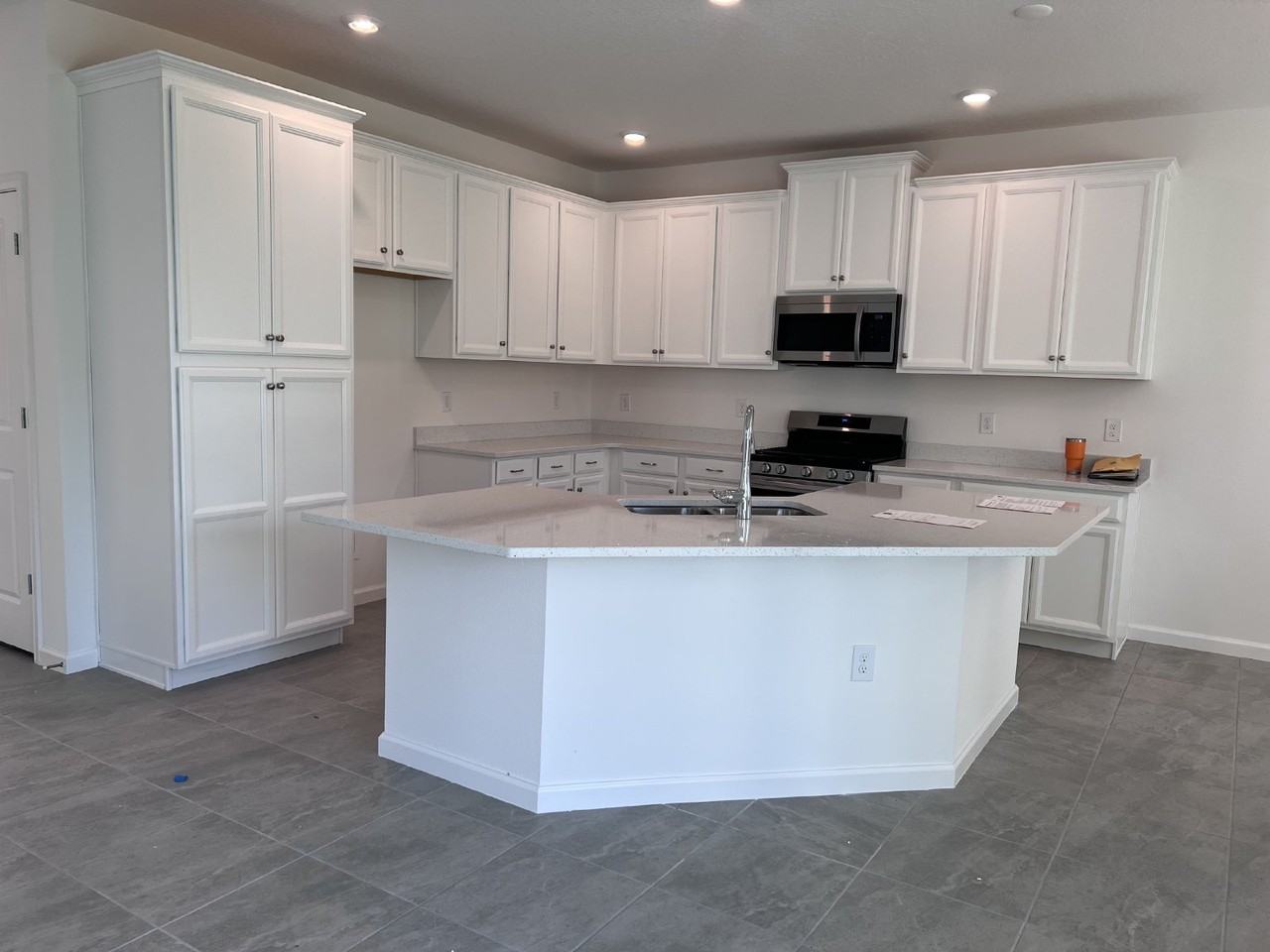 5218 Wishing Arch Dr - Photo 2 of 12