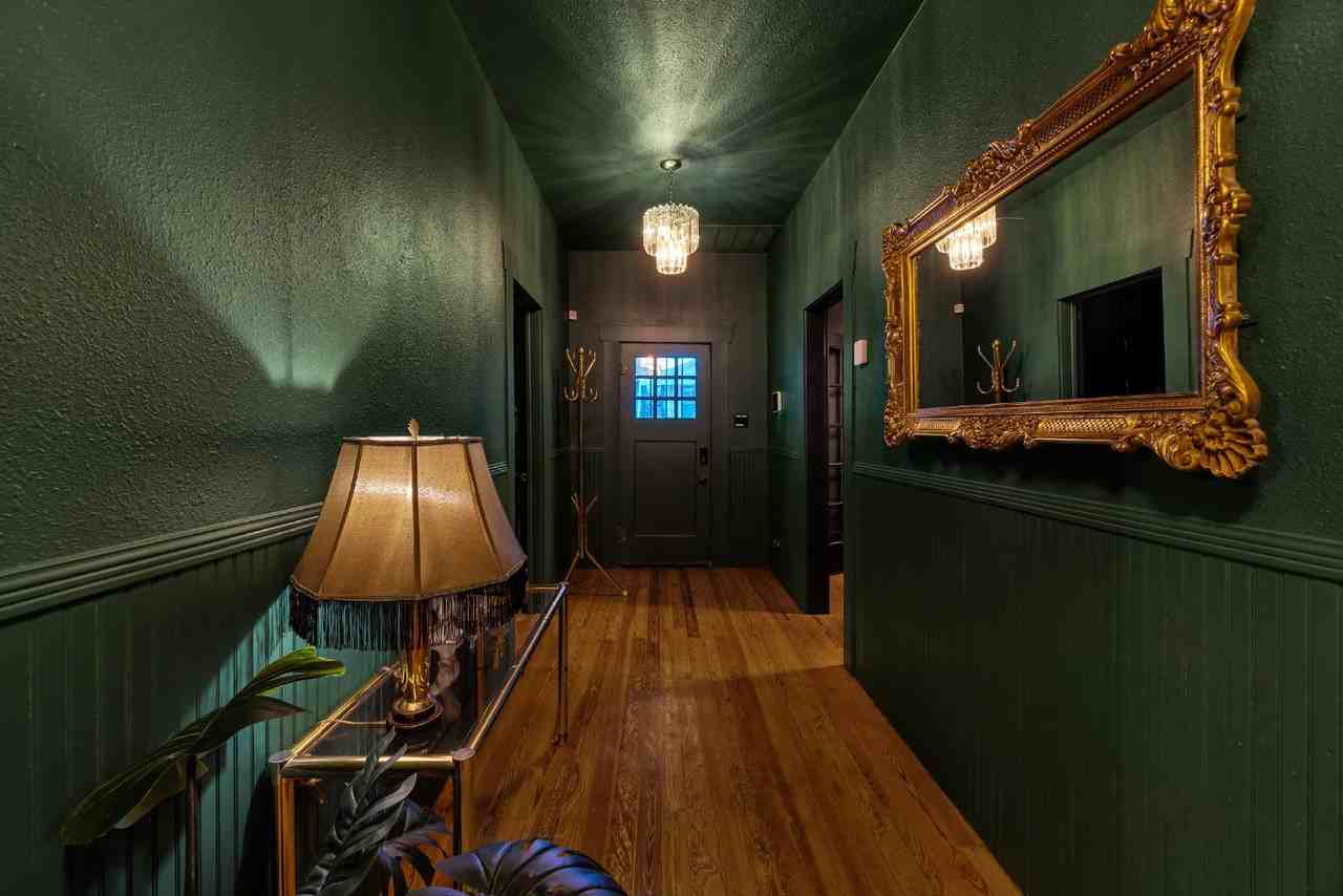 2327 W Martin St - Photo 2 of 26