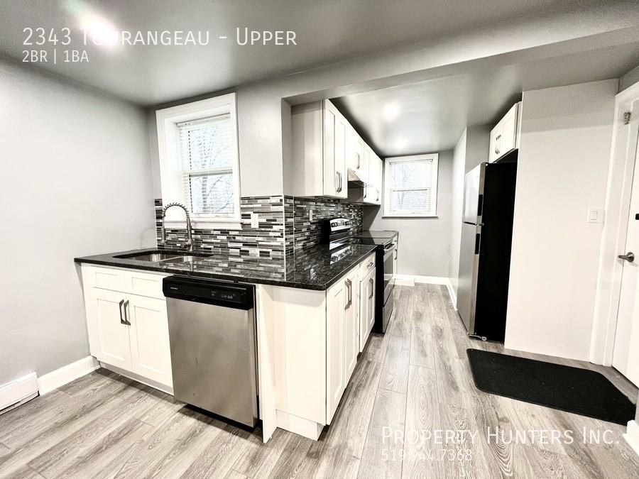 2343 Tourangeau Rd - Photo 2 of 13