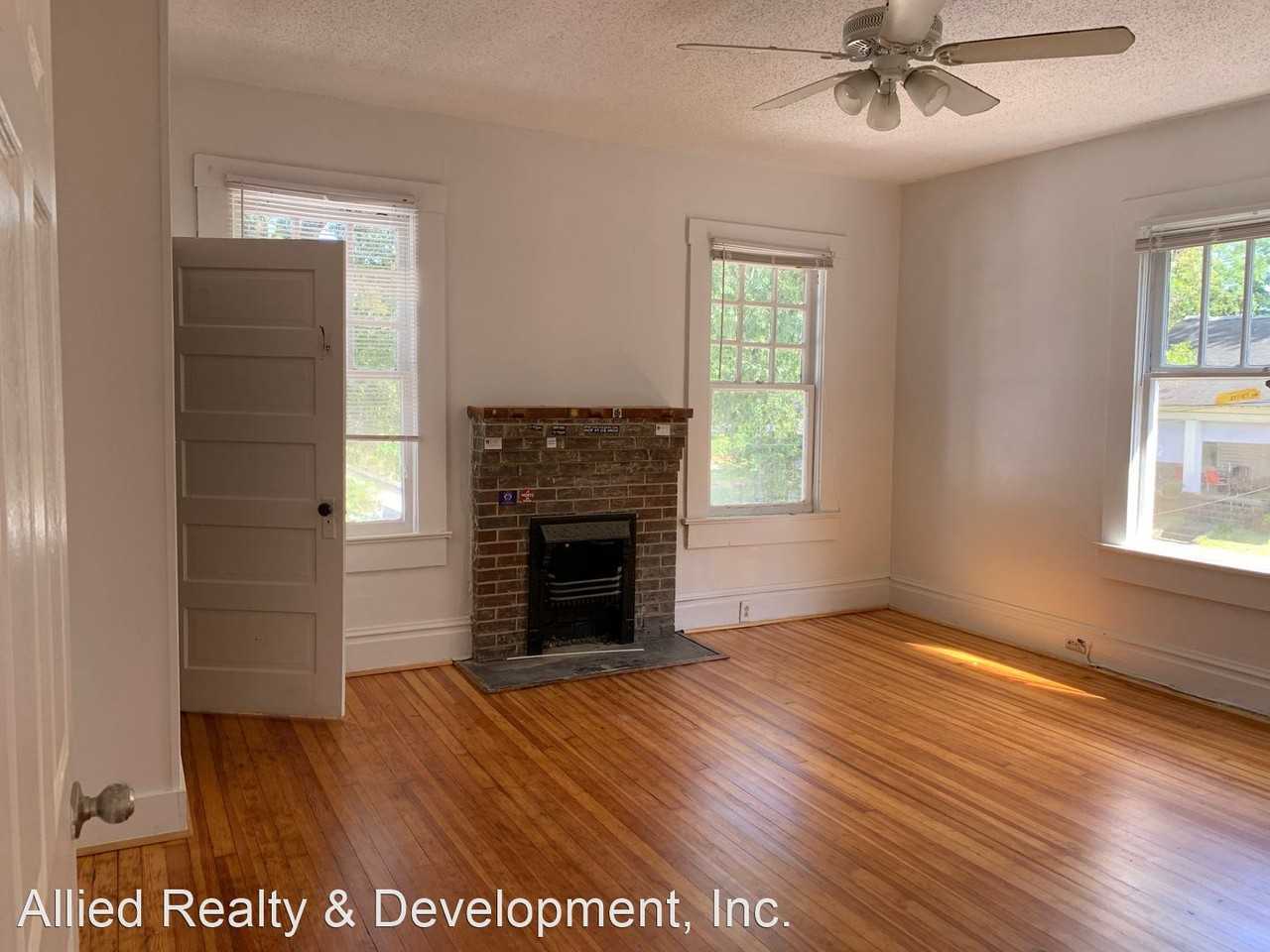 814 17th Avenue A-B - Photo 3 of 6