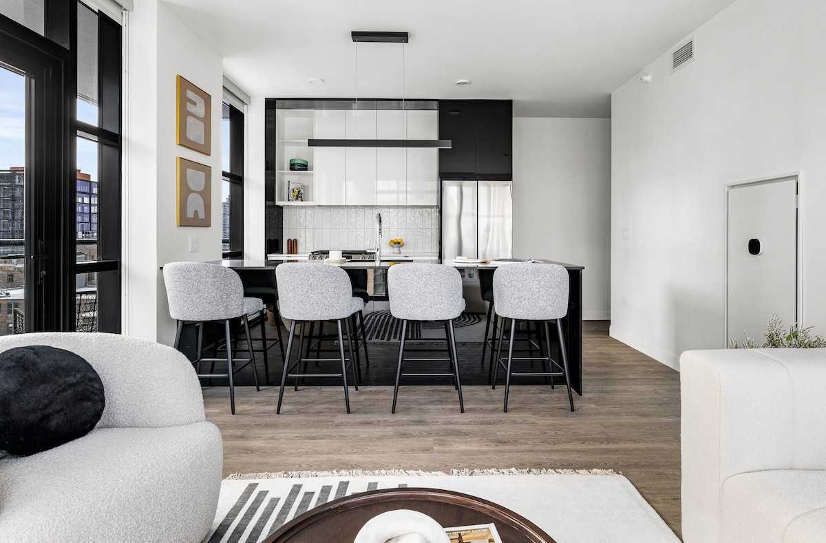 The Leo - Photo 6 of 41