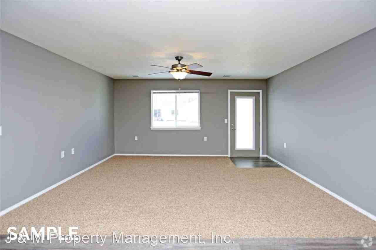 Judee Estates Townhomes - Photo 3 of 31