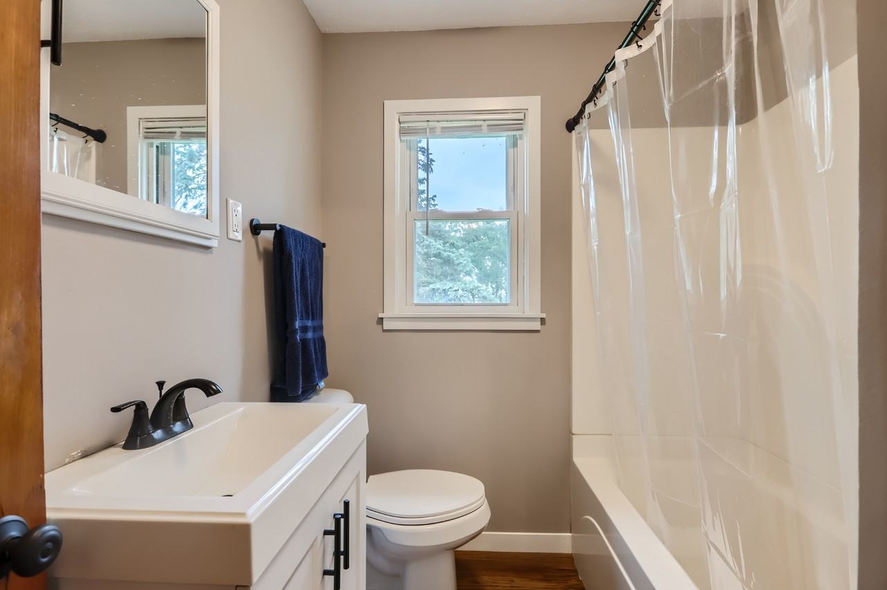 2430 S Lake George Dr Nw #NA - Photo 3 of 10