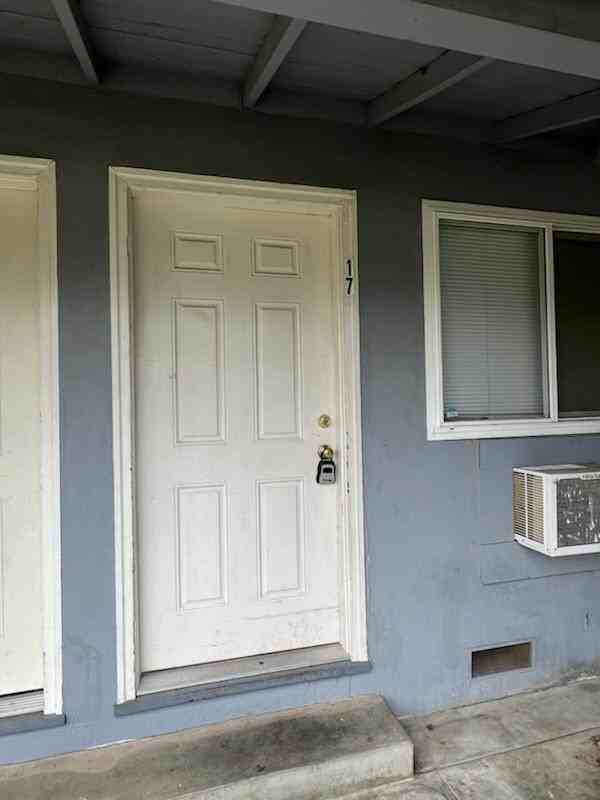 1229 Sicard St #17 - Photo 3 of 10